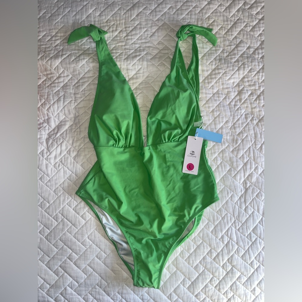 New With Tags One Piece Green Bathing Suit